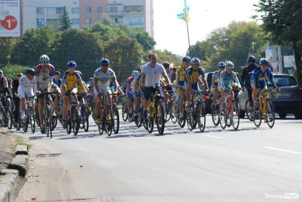 Велопробіг до Дня Незалежності в Луцьку. ФОТО