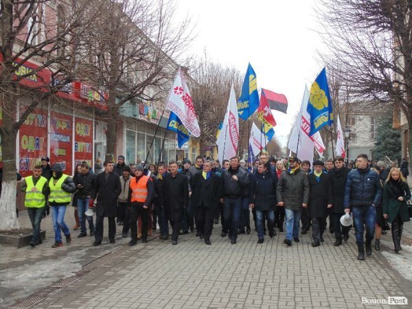 Майдан у Луцьку: Віче і хода на ДПЗ. ФОТО