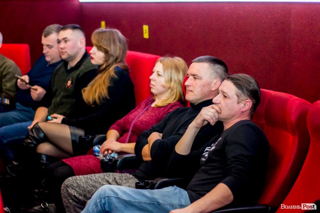 У Луцьку прем’єра фільму «Крути» зібрала Героїв на спільний перегляд. ФОТО