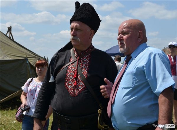 Політика, молитва і шашлик: під Берестечком вшановували річницю битви. ФОТО