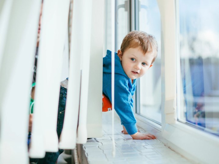 Як обрати ролети в дитячу кімнату? Основні рекомендації батькам