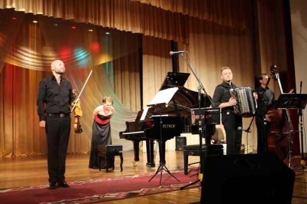 Київський гурт привіз у Луцьк автентичне танго. ФОТО