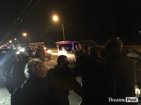 Нарешті вдома! У Луцьку зустріли звільнених з полону. ФОТО