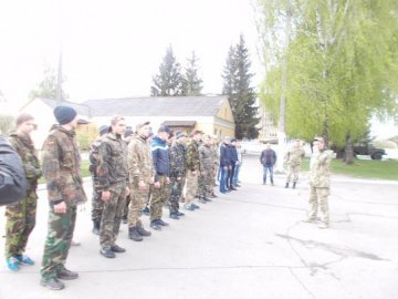 Волинським школярам влаштували екскурсію військовою частиною