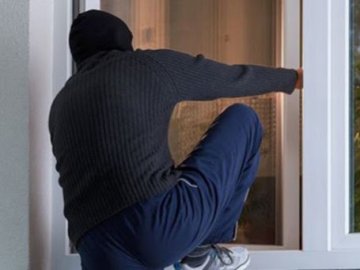 Злодій-рецидивіст із Рівненщини обікрав будинок волинянина