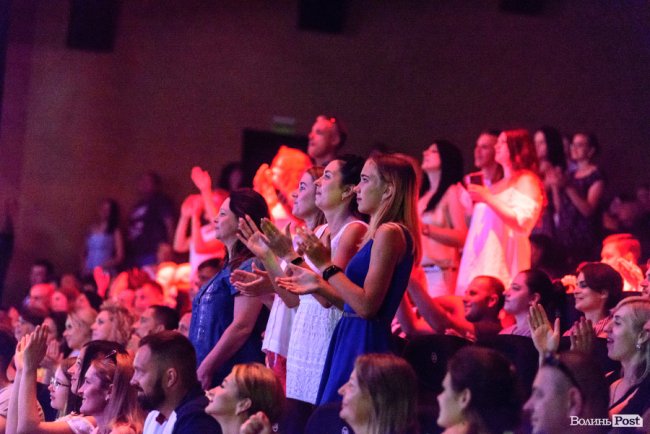 «Шухер, граждане! На сцене психопат!»: яким був концерт гурту «Ляпіс 98» у Луцьку: ФОТОРЕПОРТАЖ