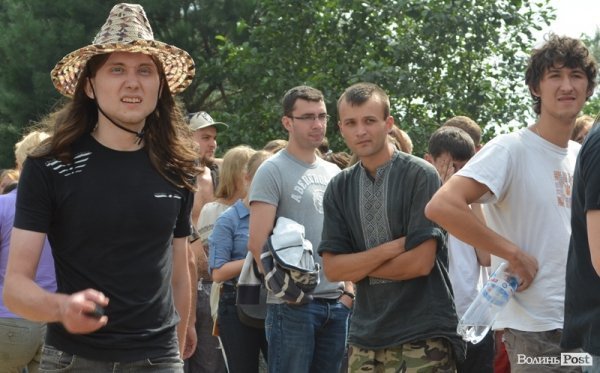 Як тисячі людей відривалися на фестивалі «Захід». ФОТО