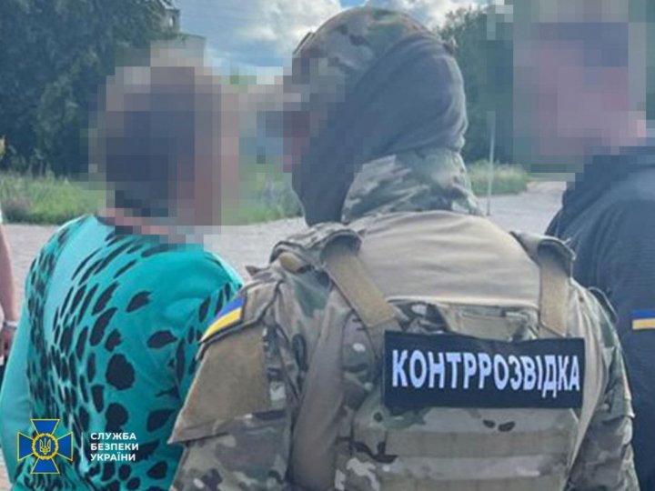 Затримали агентку фсб, яка вербувала коригувальників на Сумщині