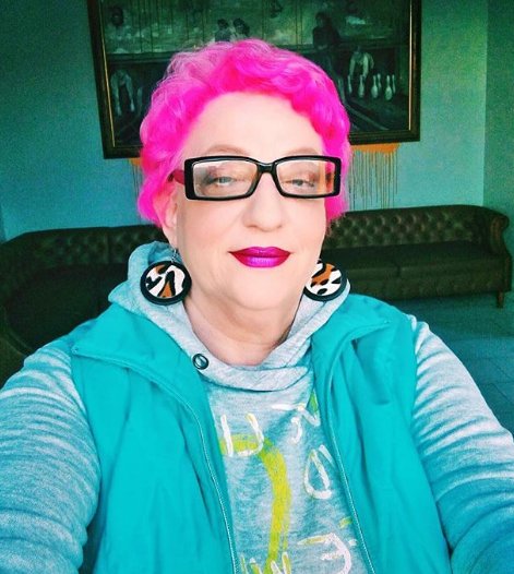 Луцька інста-бабуся зніметься для відомого світового бренду