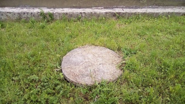 На Волині жінка впала у відкритий люк і загинула