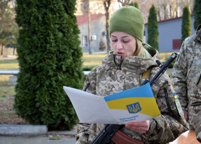 У Луцьку новобранці–прикордонники склали військову присягу. ФОТО