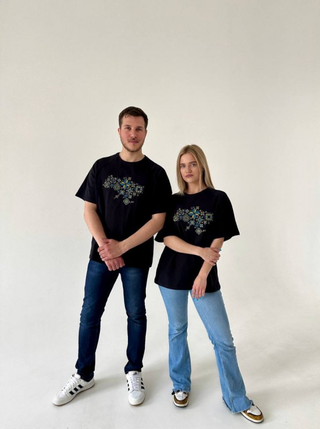 «Найважливіші моменти в житті стаються у повсякденному вбранні», - засновниця бренду одягу Bavna Юлія Бавна