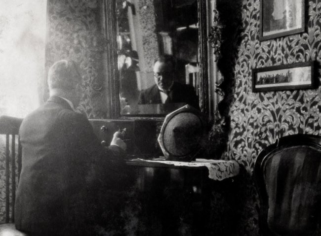 Тадеуш Парис в своєму ковельському будинку, 1930-ті роки