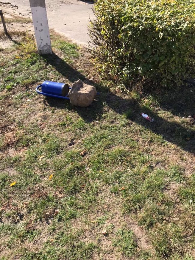 Вандали серед ночі зробили рейвах у центрі міста на Волині. ФОТО