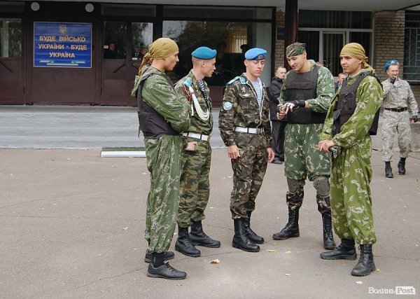 Як волинських юнаків проводжали в армію. ФОТО
