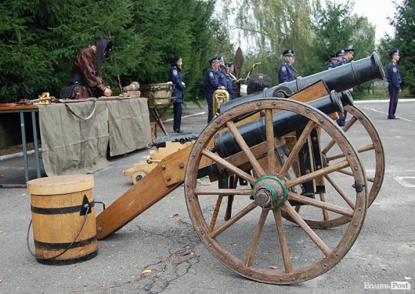 Як волинських юнаків проводжали в армію. ФОТО
