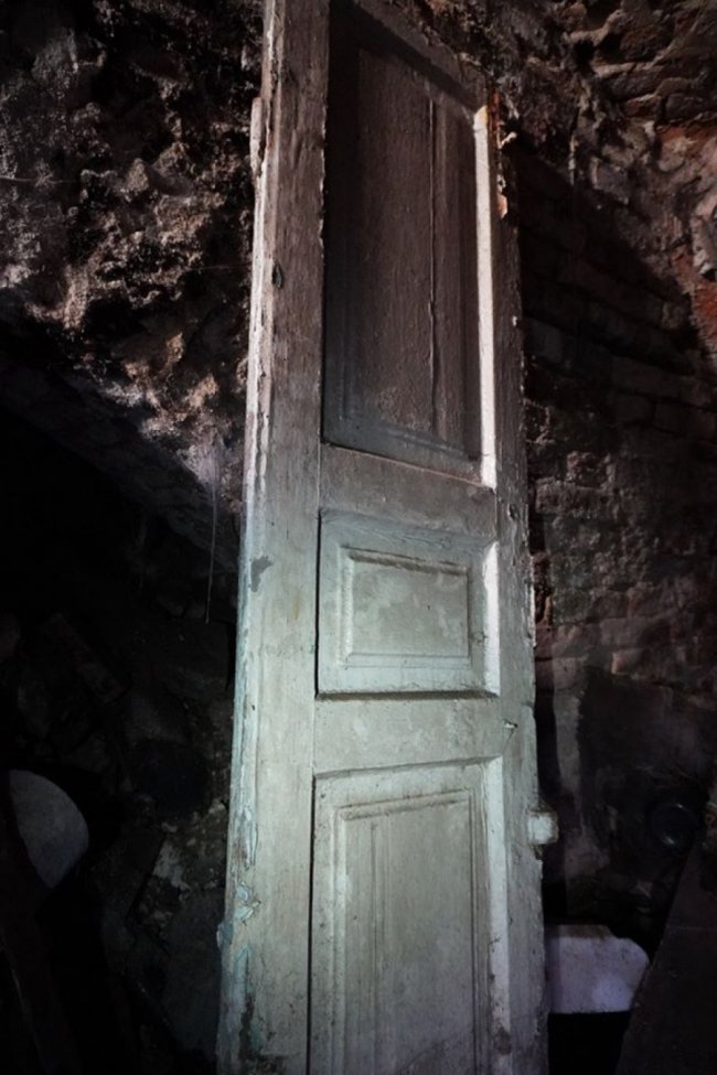 «Треба рятувати!»: підземелля луцького монастиря – у занедбаному стані. ФОТО