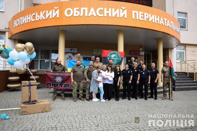 Так і не дізнався, що стане батьком удруге: у Луцьку привітали дружину загиблого Героя з народженням сина