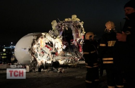 Нові фото і відео авіакатастрофи у Росії