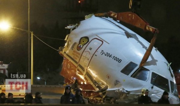 Нові фото і відео авіакатастрофи у Росії