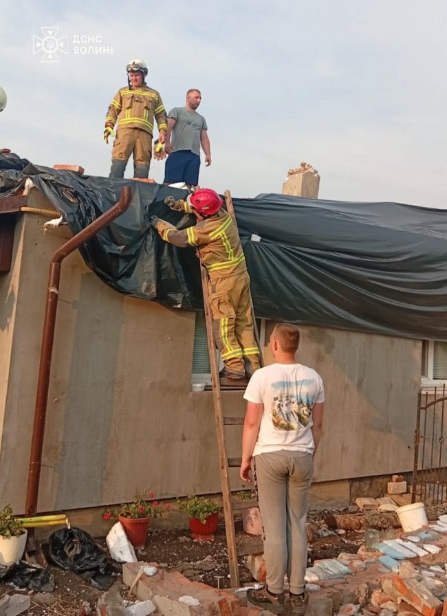На Волині від буревію постраждали житлові будинки. ФОТО