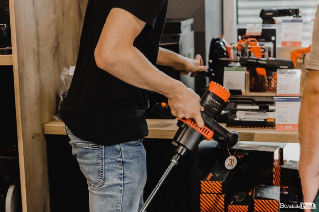 У Луцьку на Львівській відкрили новий «Dnipro-M». ФОТО*