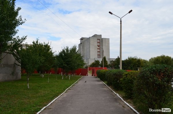 Що будують на вулиці Ветеранів у Луцьку? ФОТО