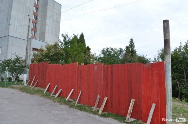 Що будують на вулиці Ветеранів у Луцьку? ФОТО