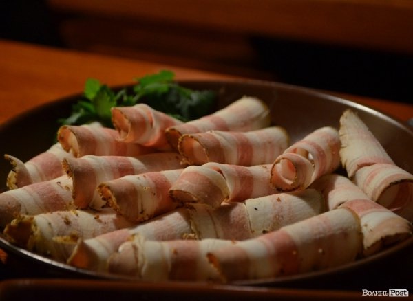 Жінкам не читати. Смачного Луцька!