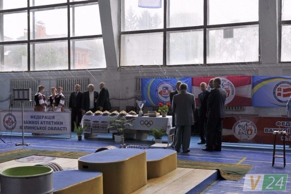 У Луцьку змагалися штангісти. ФОТО