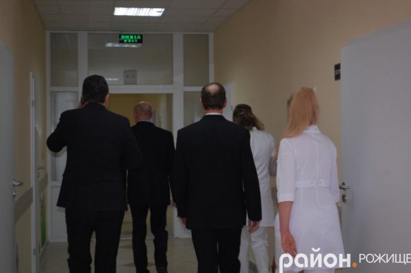 Відкрили після ремонту дитяче відділення лікарні на Волині