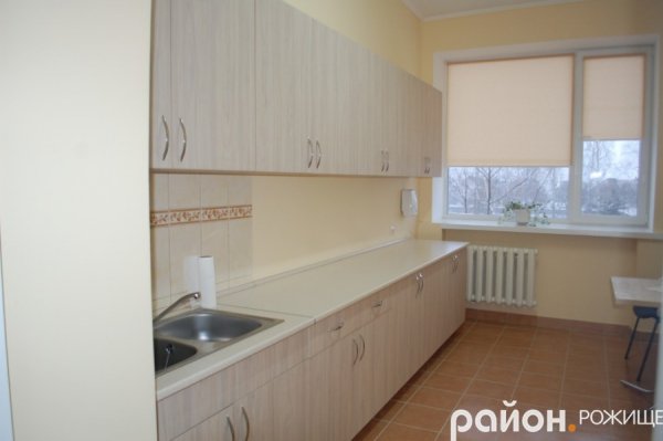 Відкрили після ремонту дитяче відділення лікарні на Волині