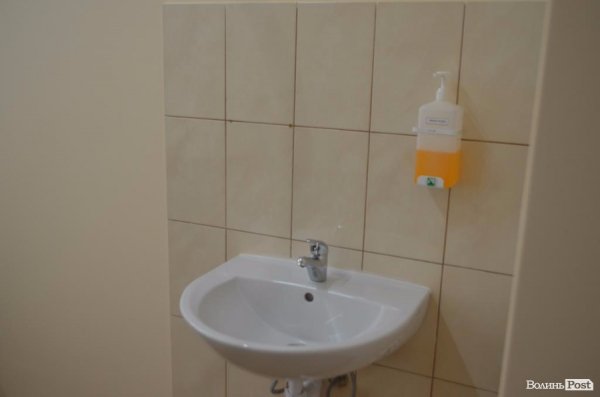 Найкраще для найменших: у Луцькій райлікарні відкрили оновлене пологове відділення