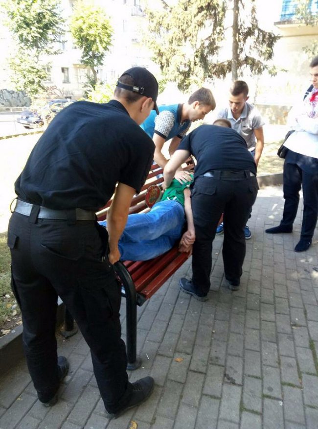 У Луцьку муніципали рятували хворого на епілепсію чоловіка