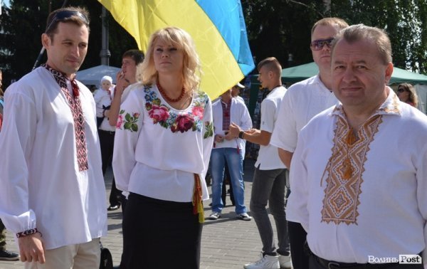 Опозиція на марші: у Луцьку влаштували протестну ходу. ФОТО 