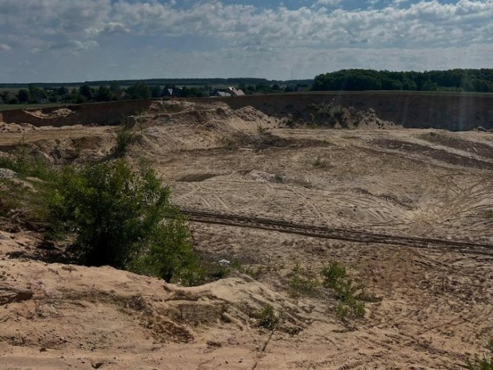На Волині екологи виявили незаконний видобуток піску на 45 мільйонів