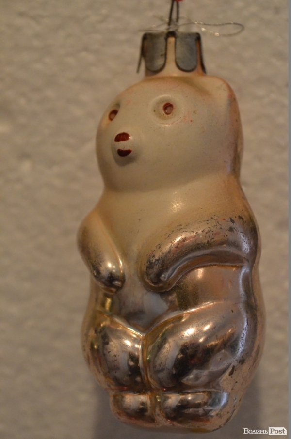 У Луцьку - виставка радянських ялинкових прикрас. ФОТО