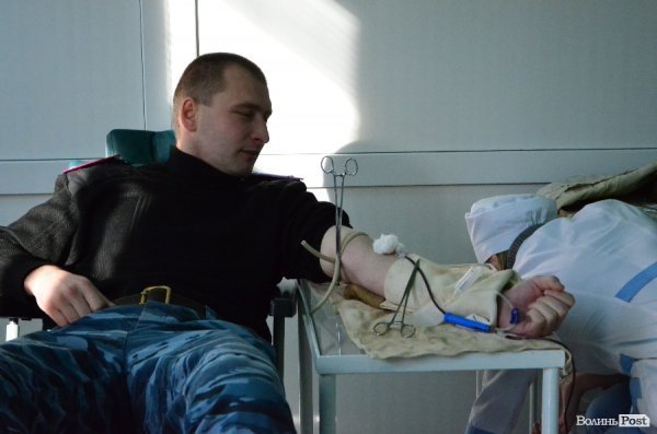 «Спецназ» здавав у Луцьку кров. ФОТО