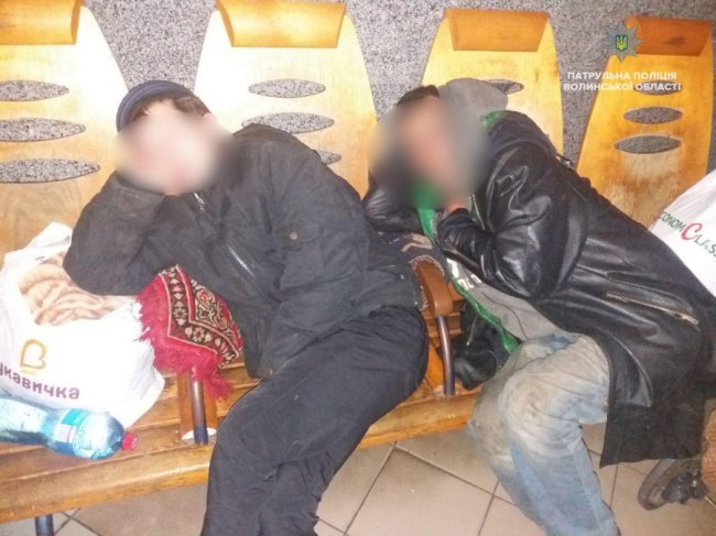 У Ковелі на вокзалі затримали п'яних і агресивних чоловіків