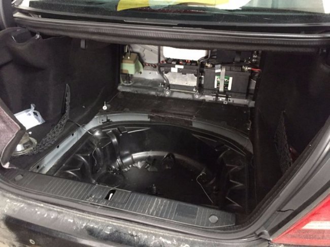 Через контрабанду поляк «залишив» у «Ягодині» авто