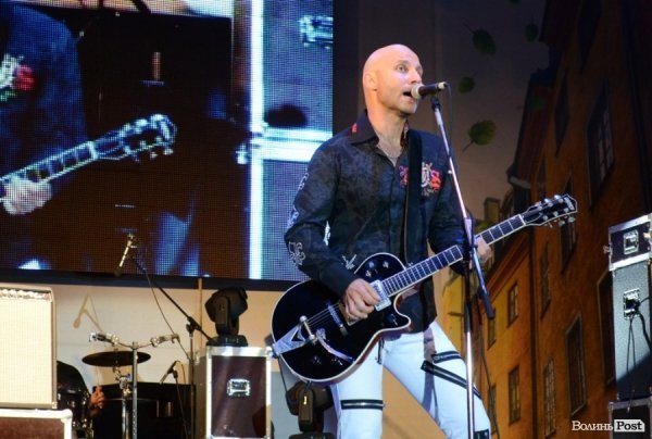 Лучан із Днем міста вітали ФлайzZzа, Мандри і Mad Heads