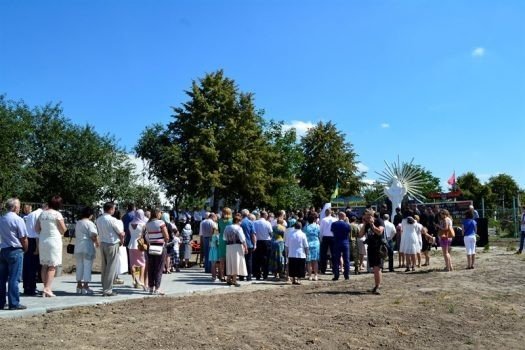 У селі під Луцьком відкрили Алею Небесної Сотні. ФОТО