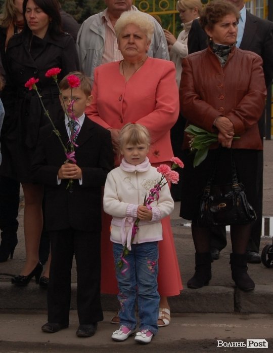 Парад Перемоги у Луцьку пройшов з комуністами і міліцією