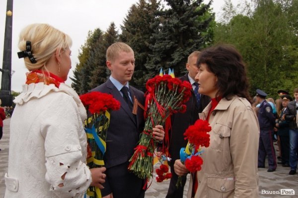 Парад Перемоги у Луцьку пройшов з комуністами і міліцією