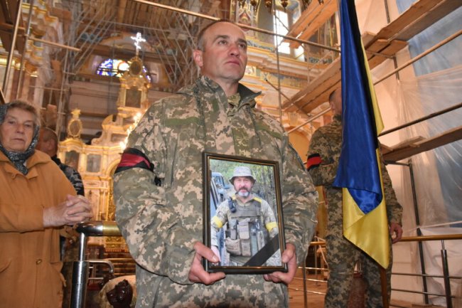 У Луцьку попрощалися із загиблими Героями Ігорем Бохонюком та Романом Волошкіним