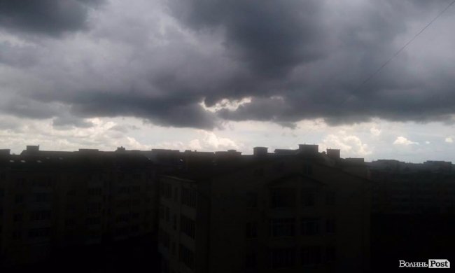 Злива в Луцьку. ФОТО. ВІДЕО