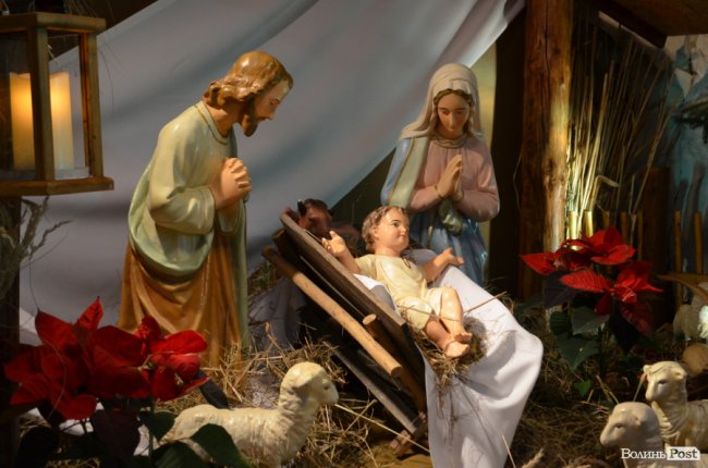 Магія Різдва: у луцькому соборі відбулося урочисте богослужіння. ФОТО