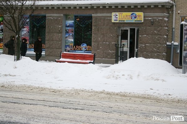 Луцьк засипає снігом. ФОТО
