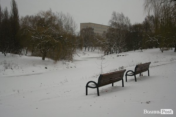 Луцьк засипає снігом. ФОТО