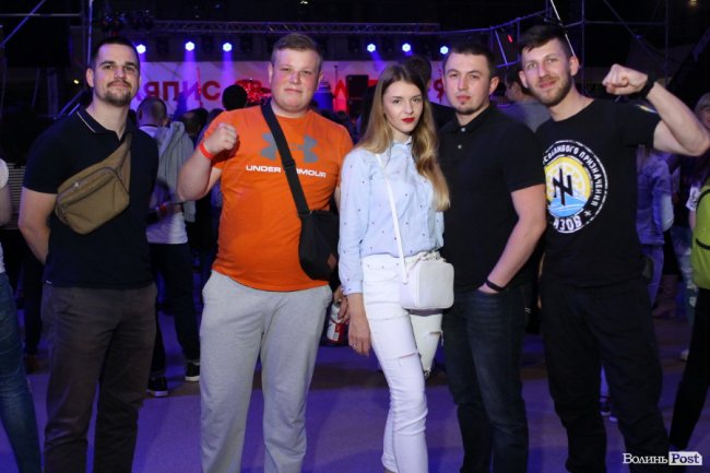 Як це було: фото грандіозного концерту «Ляпис 98» у «ПортCity»